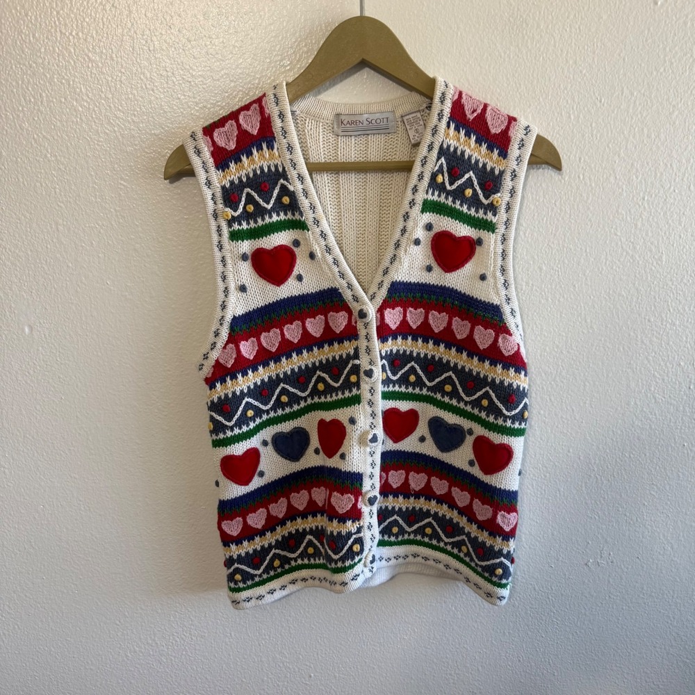 Vintage Karen Scott Size Small White Red Blue Heart Print Novelty Vest Preppy